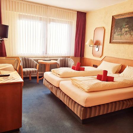 Hotel-Barbarossa-Garni Bei Hanau Rodenbach  Eksteriør bilde