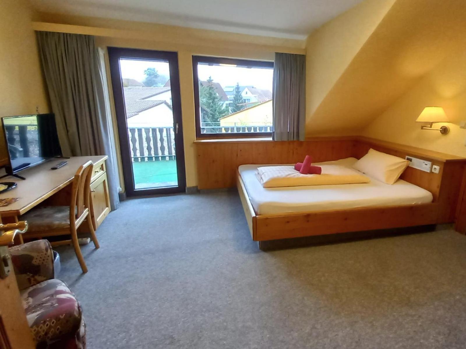 Hotel-Barbarossa-Garni Bei Hanau Rodenbach  Eksteriør bilde