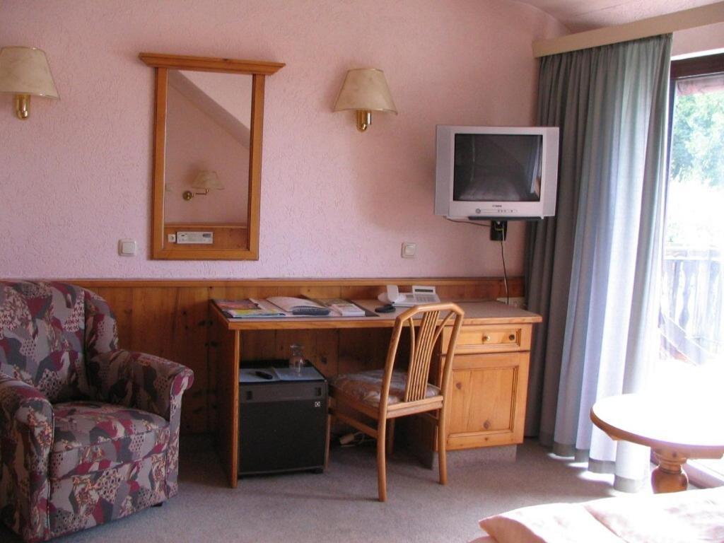 Hotel-Barbarossa-Garni Bei Hanau Rodenbach  Rom bilde
